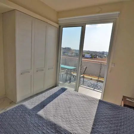 Mythical - 2 Bed Large Communal Pool, Close To Protaras *
