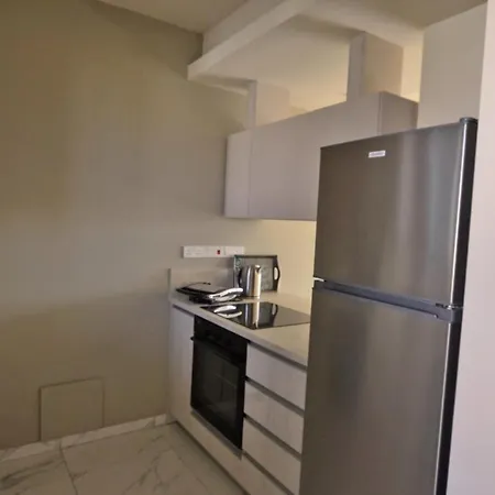 Mythical - 2 Bed Large Communal Pool, Close To Protaras *