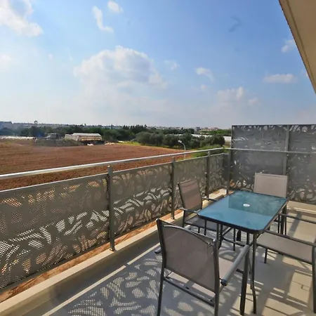 Mythical - 2 Bed Large Communal Pool, Close To Protaras 公寓 *